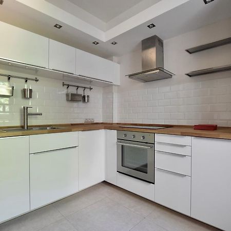 בודפשט Standard Apartment By Hi5 - Close To Buda Castle מראה חיצוני תמונה